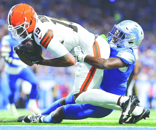 Seahawks ready to take chance on ex-Lion Arnold